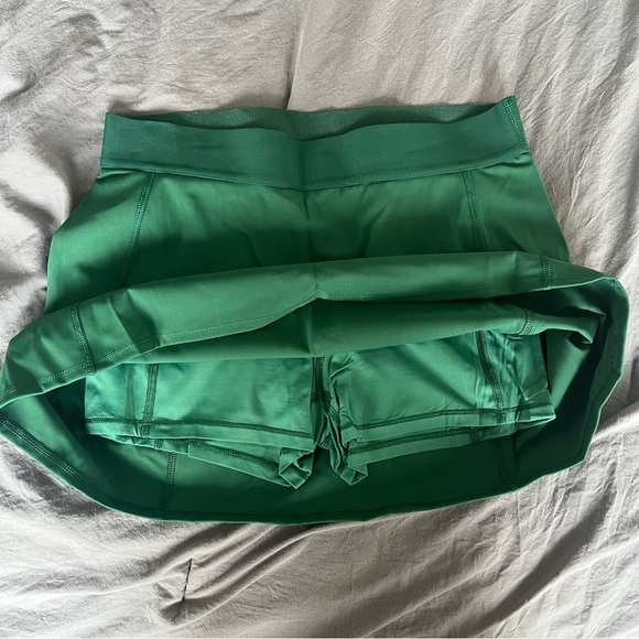 TnaSLICK™ Court Micro Skirt - Picture 5 of 6